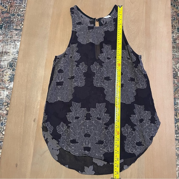 Wilfred Navy and Gray Floral Tank Top - Picture 5 of 11
